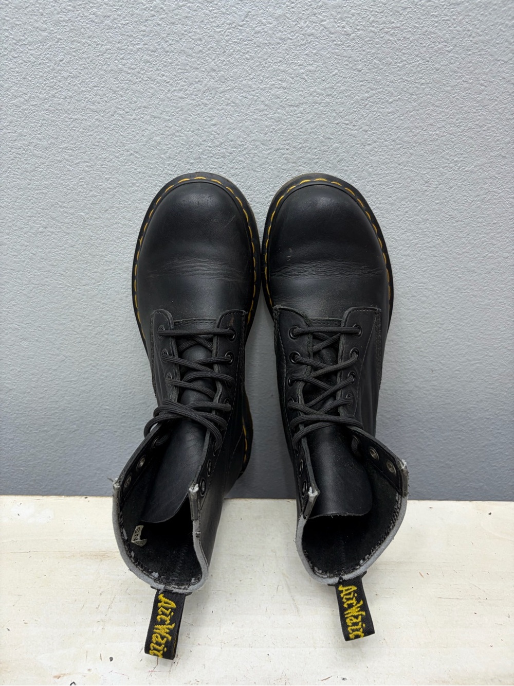 Dr. Martens Black Leather Pascal Lace Up Boots Size 7 - Picture 6 of 8